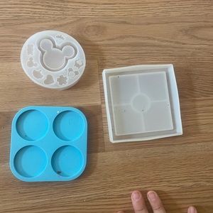 Resin molds